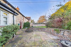 Patio area- click for photo gallery